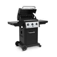 Broil King Monarch™ 320 Propane Gas Grill in Stainless Steel & Black - 834254|Gril à gaz propane MonarchMC 320 en acier inoxydable et noir de Broil King - 834254