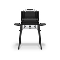 Broil King Porta-Chef™ 320 Propane Gas Grill in Stainless Steel & Black - 952654|Gril à gaz propane Porta-ChefMC 320 en acier inoxydable et noir de Broil King - 952654