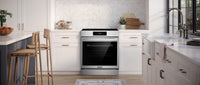 Frigidaire Gallery 6.2 Cu. Ft. Induction Range with Stone-Baked Pizza - Smudge-Proof® Stainless Steel - GCFI307CBF | Cuisinière à induction Frigidaire Gallery de 6,2 pi³ avec pizza cuite sur pierre - acier inoxydable Smudge-ProofMD - GCFI307CBF