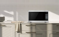 Panasonic 1.3 Cu. Ft. 1,200 W Genius® Countertop Microwave - NNSC669SC | Four à micro-ondes de comptoir Panasonic GeniusMD de 1,3 pi3 avec une puissance de 1200 W - NNSC669SC | NNSC669C