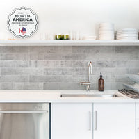 Smart Tiles Peel and Stick 2-Sheet 23 x 12 Backsplash - Norway Alta|Dosseret Smart Tiles peler et coller 23 x 12, 2 feuilles - Norway Alta