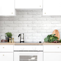 Smart Tiles Peel and Stick 2-Sheet 21 x 11 Backsplash - Brik Zurich|Dosseret Smart Tiles peler et coller 21 x 11, 2 feuilles - Brik Zurich