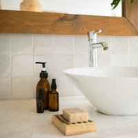 Smart Tiles Peel and Stick 4-Sheet 9 x 9 Backsplash - Zellige Oia|Dosseret Smart Tiles peler et coller 9 x 9, 4 feuilles - Zellige Oia