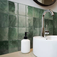 Smart Tiles Peel and Stick 4-Sheet 9 x 9 Backsplash - Zellige Taza|Dosseret Smart Tiles peler et coller 9 x 9, 4 feuilles - Zellige Taza