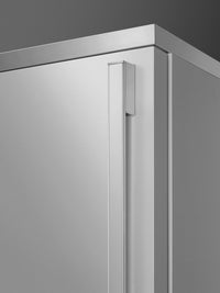 Smeg Portofino 16.2 Cu. Ft. Bottom-Freezer Refrigerator - FA490ULX|Réfrigérateur Smeg Portofino de 16,2 pi3 à congélateur inférieur - FA490ULX