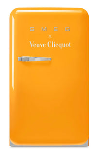 Smeg 4.31 Cu. Ft. Retro Compact Refrigerator - FAB10URDYVC3|Réfrigérateur compact Smeg rétro de 4,31 pi3 - FAB10URDYVC3