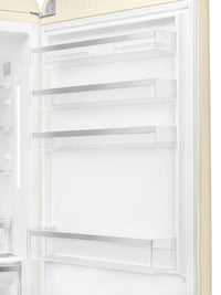 Smeg 18 Cu. Ft. Retro Bottom-Freezer Refrigerator - FAB38URCR|Réfrigérateur Smeg rétro de 18 pi3 à congélateur inférieur - FAB38URCR