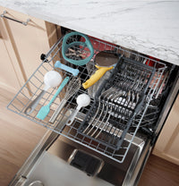 GE Top-Control Dishwasher with Sanitize Cycle - GDT670SMVES | Lave-vaisselle GE à commandes sur le dessus avec cycle de désinfection - GDT670SMVES | GDT670SM