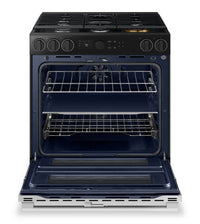 Samsung 6.3 Cu. Ft. Gas Slide-In Range with Flex Duo™ - Stainless Steel - NSY6DG8550SRAC | Cuisinière à gaz encastrée Samsung de 6,3 pi³ avec fonction Flex DuoMC - acier inoxydable - NSY6DG8550SRAC
