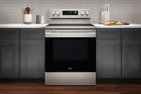 LG 6.3 Cu. Ft. Smart Electric Range with Air Fry - Stainless Steel - LREN6323YE | Cuisinière intelligente électrique LG de 6,3 pi³ avec friture à air - acier inoxydable - LREN6323YE