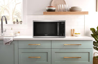Whirlpool 1.0 Cu. Ft. Countertop Microwave with Air Fry - Stainless Steel - WMCS5522RB | Four à micro-ondes de comptoir Whirlpool de 1,0 pi3 avec friture à air - Acier inoxydable - WMCS5522RB