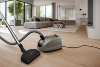 Miele Guard S1 Electro Canister Vacuum with Bag – Casa Grey - 41TRE044CDN   | Aspirateur-traîneau Guard S1 Electro de Miele avec sac - gris casa - 41TRE044CDN