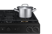 Samsung Bespoke 6 Cu. Ft. Gas Range with Oven Camera - NSG6DG8700SRAA  | Cuisinière à gaz Bespoke Samsung de 6,3 pi3 avec caméra de four - NSG6DG8700SRAA/AC  | NSG6D87S