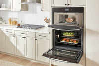Whirlpool 5.7 Cu. Ft. Smart Combination Wall Oven with Air Fry - WOEC7027PZ | Four mural combiné intelligent Whirlpool de 5,7 pi³ avec friture à air chaud AirFry - WOEC7027PZ | WOEC702Z