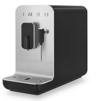 Smeg Fully Automatic Espresso Maker with Milk Wand - BCC02BLMUS|Machine à espresso Smeg entièrement automatique avec buse vapeur - BCC02BLMUS