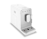 Smeg Fully Automatic Espresso Maker with Milk Wand - BCC02WHMUS|Machine à espresso Smeg entièrement automatique avec buse vapeur - BCC02WHMUS