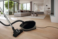 Miele Guard M1 Cat and Dog Canister Vacuum with Bag – Obsidian Black - 41VZE033CDN | Aspirateur-traîneau Guard M1 Cat & Dog de Miele avec sac - noir obsidienne - 41VZE033CDN
