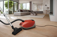 Miele Guard M1 Canister Vacuum with Bag – Terra Red - 41VWE030CDN  | Aspirateur-traîneau Guard M1 de Miele avec sac - rouge terra - 41VWE030CDN