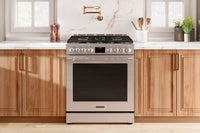 Frigidaire Professional 6 Cu. Ft. Gas Range With Total Convection and Air Fry - Smudge-Proof® Stainl… | Cuisinière à gaz Frigidaire Professional de 6 pi³ avec convection totale et friture à air - acier in…