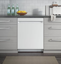 GE 24" Built-In Dishwasher with Piranha Hard Food Disposer – White - GDT225SGLWW	 | Lave-vaisselle encastré GE de 24 po avec broyeur d’aliments solides PiranhaMC - blanc - GDT225SGLWW