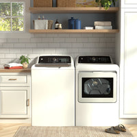 GE 5.3 Cu. Ft. Top Load Washer and 7.4 Cu. Ft. Electric Dryer - White | Laveuse à chargement par le haut de 5,3 pi3 et sécheuse électrique de 7,4 pi3 de GE - blanches