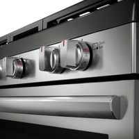Frigidaire Gallery 5.1 Cu. Ft. Gas Range with Total Convection - GCRG3060BF | Cuisinière à gaz Frigidaire Gallery de 5,1 pi3 avec convection totale - GCRG3060BF | GCRG30BF