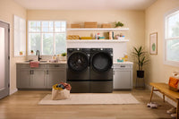 Whirlpool 5.2 Cu. Ft. Smart Front-Load Washer and 7.4 Cu. Ft. Gas Dryer - Volcano Black | Laveuse intelligente à chargement frontal de 5,2 pi³, sécheuse à gaz de 7,4 pi³ de Whirlpool - noir volcan | WHFL57UG