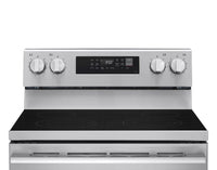 LG 30" 6.3 Cu Ft. Smart Electric Range with Probake Convection® and EasyClean® - LREN6321YE  | Cuisinière intelligente électrique LG de 6,3 pi³ et de 30 po avec convection ProBake ConvectionMD et EasyCleanMD - LREN6321YE