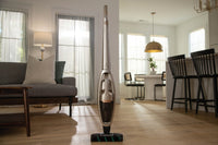 Electrolux WellQ7 2-in-1 Cordless Stick Hard Floor Vacuum - EHVS35H2AQ | Aspirateur-balai sans fil 2 en 1 WellQ7 d’Electrolux pour planchers durs - EHVS35H2AQ | EHVS35H2