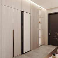 LG Styler Steam Closet with TrueSteam® Technology and Dynamic MovingHanger™ - SC5MAR4G | Système d’entretien de vêtements à la vapeur StylerMD de LG avec technologie TrueSteamMD et cintre mobile Dynamique MovingHangerMC - SC5MAR4G