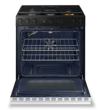 Samsung Bespoke 6 Cu. Ft. Gas Range with Oven Camera - NSG6DB870012AA | Cuisinière à gaz Bespoke Samsung de 6,3 pi3 avec caméra de four - NSG6DB870012AA/AC | NSG6D87W