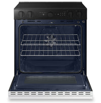 Samsung Bespoke 6.3 Cu. Ft. Electric Range with Oven Camera - NSE6DB870012AC | Cuisinière électrique Bespoke Samsung de 6,3 pi3 avec caméra de four - NSE6DB870012AC | NSE6D87W