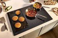 Whirlpool 36" 5-Element Induction Cooktop - Black - WCIT7536SB | Surface de cuisson à induction Whirlpool de 36 po à 5 éléments - noire - WCIT7536SB