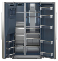 Maytag 36" 28.7 Cu. Ft. Side-by-Side Refrigerator - Fingerprint-Resistant Stainless - MRSF6636RZ | Réfrigérateur Maytag de 28.7 pi³ et de 36 po à compartiments juxtaposés - acier inoxydable résistant aux traces de doigts - MRSF6636RZ
