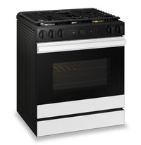 Samsung Bespoke 6 Cu. Ft. Gas Range with Oven Camera - NSG6DB870012AA | Cuisinière à gaz Bespoke Samsung de 6,3 pi3 avec caméra de four - NSG6DB870012AA/AC | NSG6D87W