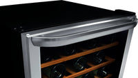 Frigidaire 4.4 Cu. Ft. 45-Bottle Two-Zone Wine Cooler - FRWW4543AS  | Refroidisseur à vin Frigidaire de 4,4 pi3 à 2 zones pour 45 bouteilles - FRWW4543AS  | FRWW454S