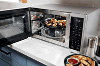 Whirlpool 1.0 Cu. Ft. Countertop Microwave with Air Fry - Stainless Steel - WMCS5522RB | Four à micro-ondes de comptoir Whirlpool de 1,0 pi3 avec friture à air - Acier inoxydable - WMCS5522RB