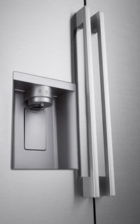 LG 36" 27 Cu. Ft Side by Side Refrigerator - Fingerprint Resistant Stainless Steel - LL27T3530S  | Réfrigérateur LG de 27 pi3 et de 36 po à compartiments juxtaposés - acier inoxydable résistant aux traces de doigts - LL27T3530S
