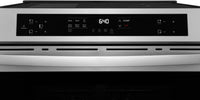Frigidaire 5.3 Cu. Ft. Front Control Induction Range with Air Fry – Stainless Steel - FCFI308CBS | Cuisinière à induction Frigidaire de 5,3 pi³ avec commandes à l’avant et friture à air - acier inoxydable - FCFI308CBS