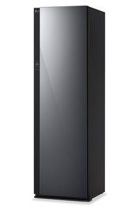LG Styler Steam Closet with TrueSteam® Technology and Dynamic MovingHanger™ - SC5GMR80H  | Système d’entretien de vêtements à la vapeur StylerMD de LG avec technologie TrueSteamMD et cintre mobile Dynamique MovingHangerMC - SC5GMR80H