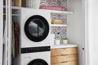 LG WashTower™ with 2.4 Cu. Ft. Washer and 4.2 Cu. Ft. Ventless HeatPump™ Dryer - WKHC152HWA | Tour de lavage WashTower LG avec laveuse 2,4 pi³ et sécheuse avec pompe à chaleur sans ventilation 4,2 pi³ - WKHC152HWA | WKHC152H