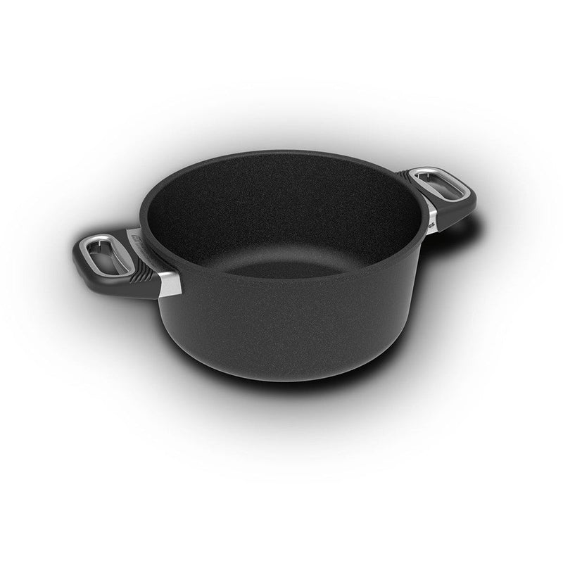 AMT 9.5-inch Induction Casserole Dish | Cocotte à induction AMT de 9,5 po | D48GV555