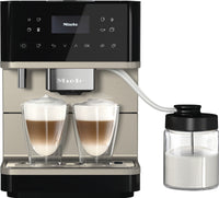 Miele CM 6360 Milk Perfection Obsidian Black With Clean Steel Metallic Finish Espresso Machine | Machine à espresso Milk Perfection CM 6360 de Miele noir obsidienne avec fini acier métallique pur