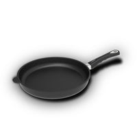 AMT 12.5-inch Induction Frying Pan | Poêle à frire à induction AMT de 12,5 po | D48G1T7K