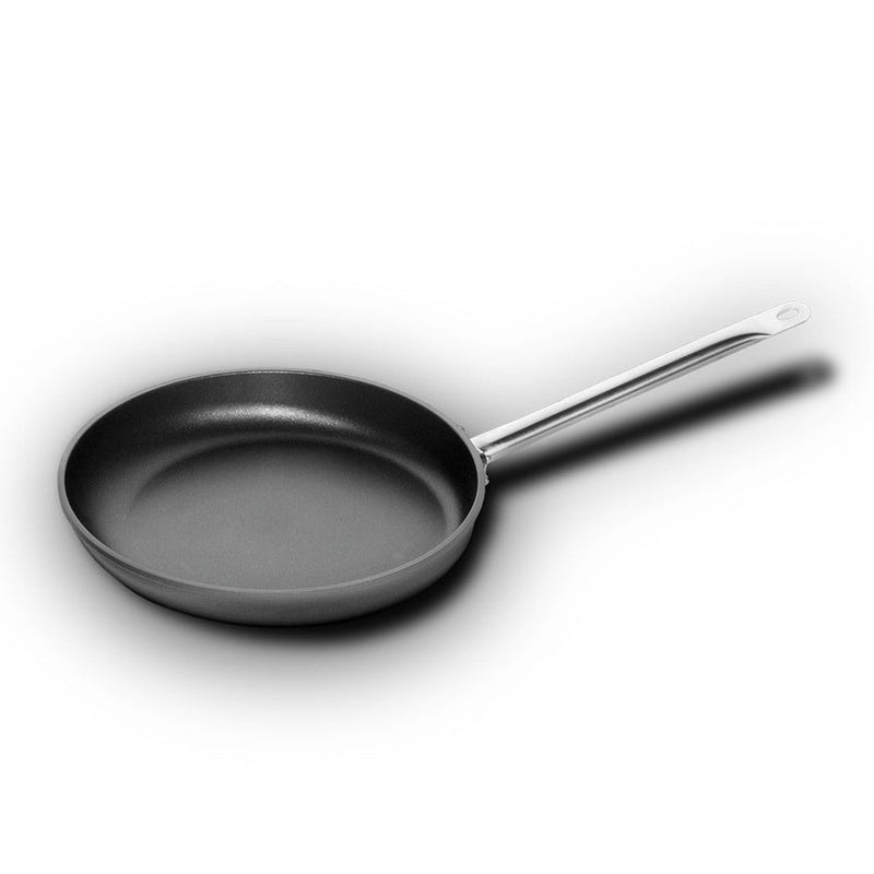 AMT 14.25-inch Induction Frying Pan | Poêle à frire à induction AMT de 14,25 po | D48GM60F