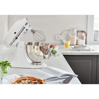 KitchenAid Artisan Series 5-Quart Tilt-Head Stand Mixer - KSM150PSWH | Batteur sur socle à tête inclinable KitchenAid de 5 pintes de la série Artisan - KSM150PSWH | KSM150PW