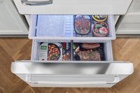 Classic Retro by Unique 18 cu.ft. Frost-Free Bottom Freezer Refrigerator - UGP-510L W AC | Classic Rétro par Unique sans givre Réfrigérateur à congélateur dans le bas de 18 pi³ - UGP-510L W AC | D79GL3H3