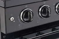 Classic Retro by Unique 24" Convection Gas Range - UGP-24CR B | Cuisinière à gaz Classic Rétro par Unique de 24 po à convection - UGP-24CR B | D79G503V