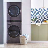 LG WashTower™ with 5.2 Cu. Ft. Washer and 7.4 Cu. Ft. Dryer - WKEX200HBA | Tour de lavage WashTowerMC de LG avec laveuse de 5,2 pi3 et sécheuse de 7,4 pi3 - WKEX200HBA | WKEX200H