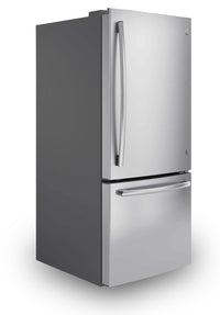GE 20.9 Cu. Ft. Bottom-Freezer Refrigerator - GBE21AYRKFS | Réfrigérateur GE de 20,9 pi³ à congélateur inférieur - GBE21AYRKFS | GBE21AYS
